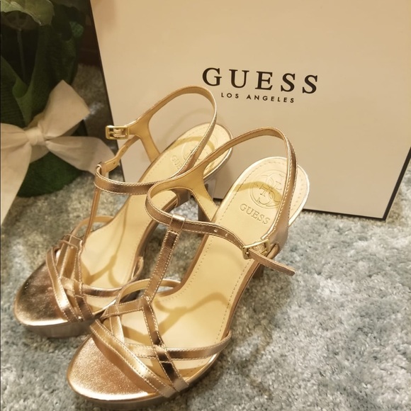 Guess Heels gold color size 6 - Picture 1 of 3